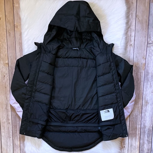 The North Face Girls’ Pallie Down Jacket In Lavender Fog - Picture 5 of 11